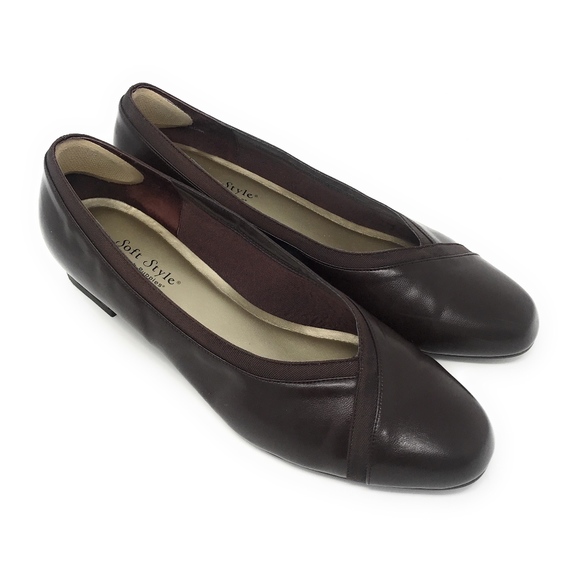 SoftStyle Brown Devine Slip-On Pumps 12W - Picture 1 of 8